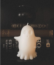 Load image into Gallery viewer, Beeswax Ghost candle(pumpkin scent)