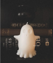 Load image into Gallery viewer, Beeswax Ghost candle(pumpkin scent)
